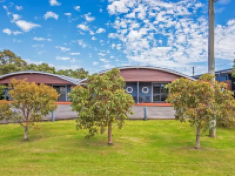 Strahan Bungalows Hotels in Strahan