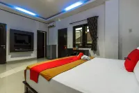 RedDoorz Premium @ Ampera Raya 2 Hotels in Kemang