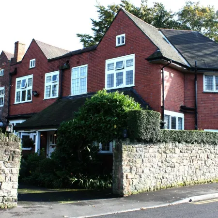 Barons Court Hotel