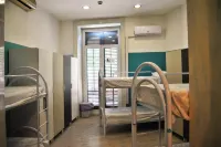 Balarm - Hostel and Bar