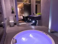 J.Moon Villa Sanchong Hotels near Dahan Bridge