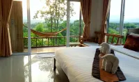 Chang Pai Hill - Hot Tub