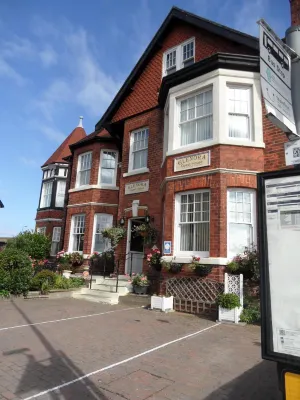 Glenora Guest House
