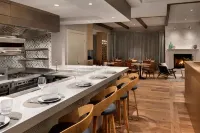 Seaside Hotel North Vancouver - พร้อมอาหารเช้า