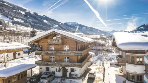 Hotel Pension Heike in Aurach bei Kitzbühel Hotels in Jochberg