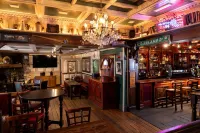 Molloys Apartments - Bares
