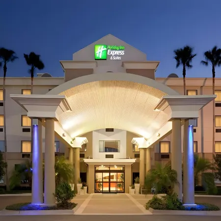 Holiday Inn Express & Suites PHARR by IHG