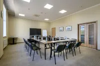 SkyPort Hotel Hotels in Ob