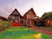 โรงแรมไอยูเดีย - ที่มีสระว่ายน้ำ