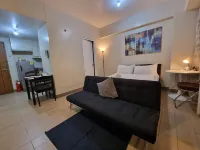 Palm Tree Studio Condo  at Manila Airport by Beth