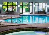 Radisson Hotel Hauppauge-Long Island - Hot Tub