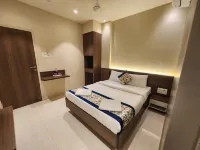 Hotel Yatri Inn فنادق في Ulhasnagar