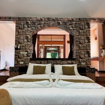 Tung Lakorn Farm Hotels near Sri Lanna National Park