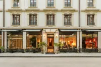 Marmont Hotel Hotels near L'Horloge Fleurie