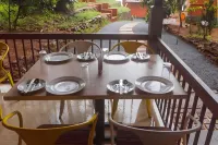 Land's End Resort Hotels near Tropical camping