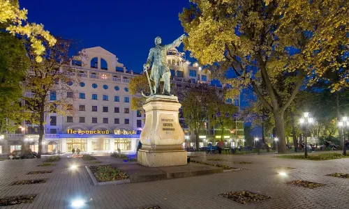 Petrovskij Passazh Hotel