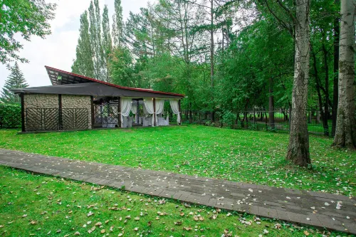 اوكتيابرسكايا هوتل