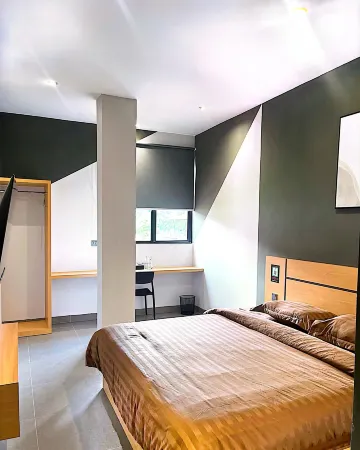 Beta Hotel Отели рядом с достопримечательностью «Sekupang Ferry Terminal»