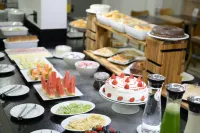 Carlton Plaza Hotel Uberlandia - Aamiainen