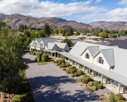 Colonial Manor Motel Hotels in Cromwell