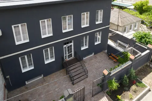 Fox Guesthouse - 2-Star