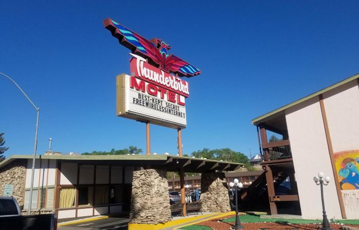 Thunderbird Motel