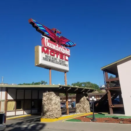 Thunderbird Motel