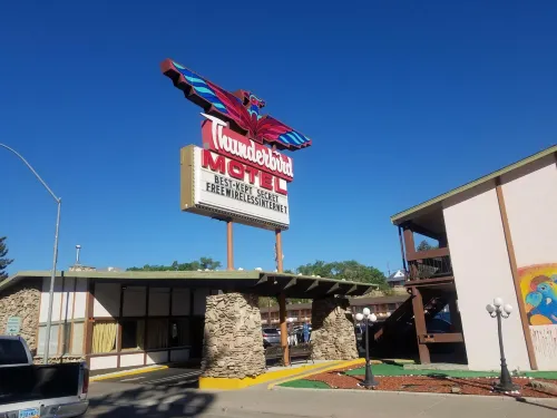 Thunderbird Motel - 3-Star