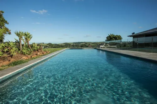 99 Acres Bangalow Retreat - parking