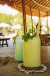 Menjaga Bay - Bar