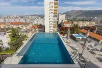 Annex Building of Art Hotel - Pools