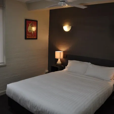 Brougham Arms Hotel