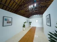 Mar Bella Beachfront - 2-Star