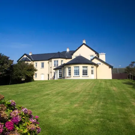 Emlagh House