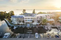 Waterline Villas & Marina, Autograph Collection Hotels near Restless Natives