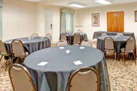 Ramada by Wyndham West Memphis Hotels in West Memphis