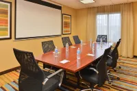 Fairfield Inn & Suites Cleveland Avon - piscine