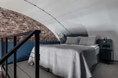 1715 Duplex Hotel โรงแรมใกล้สวนฤดูร้อน