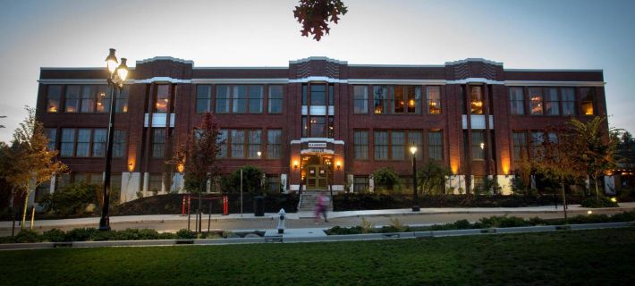McMenamins Anderson School Отели в г. Кинг