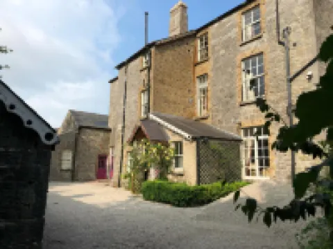 Preston House Hotels in 