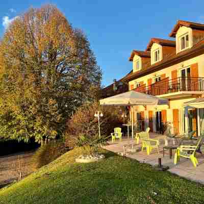 Hôtel les Bergeronnettes Hotel Exterior
