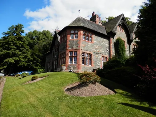 The Glen Guesthouse - Homestays