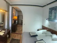 NB Hotel with Free Parking Hotels near Kipsala