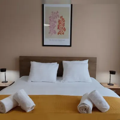 Corvin Center Suites Hotels near Corvin-negyed
