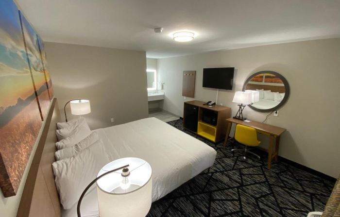 Days Inn by Wyndham Lake Charles