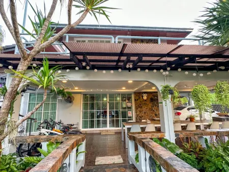 Let's Chill PoolVilla Pattaya Najomtien & Sattahip Отели в г. Sattahip