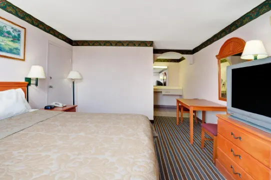 Magnuson Hotel Jacksonville Downtown