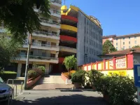 White Ribbon Hotels in Bullona