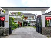Nexdeco House Homestay Syariah Solo Hotel a Panularan