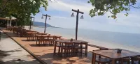Issara Beach Resort Beachfront Zone